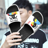 Pantuflas y zapatillas de interior con estampado de pato mandarín de Barrio Sésamo para hombre